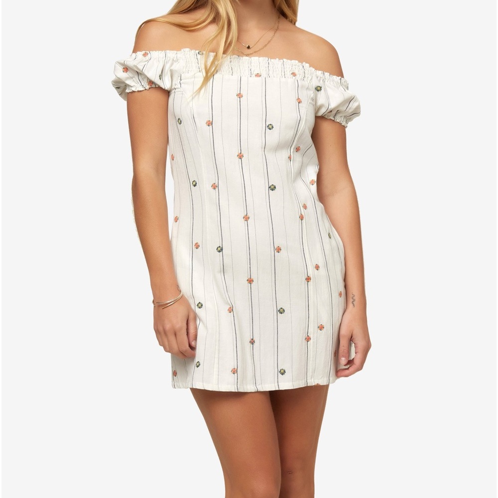 O’Neill Summer Dress - Picture 2 of 11